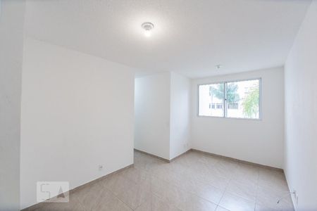 Sala de apartamento para alugar com 3 quartos, 70m² em Vargem Grande, Rio de Janeiro