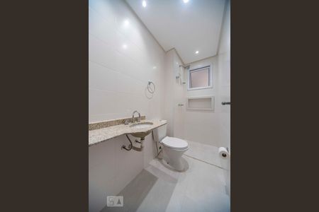 Banheiro  de apartamento para alugar com 3 quartos, 78m² em Vila Alzira, Santo André