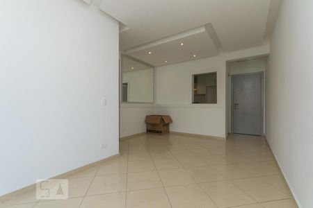 Sala de apartamento para alugar com 3 quartos, 77m² em Vila Santa Catarina, São Paulo