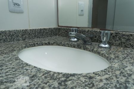 Detalhe do banheiro de apartamento para alugar com 3 quartos, 77m² em Vila Santa Catarina, São Paulo