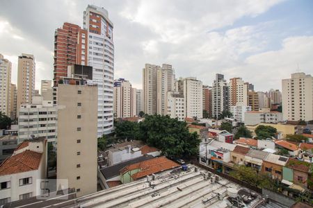 Varanda vista de apartamento à venda com 3 quartos, 120m² em Pinheiros, São Paulo