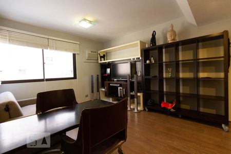 Sala de kitnet/studio para alugar com 1 quarto, 58m² em Jardim Paulista, São Paulo