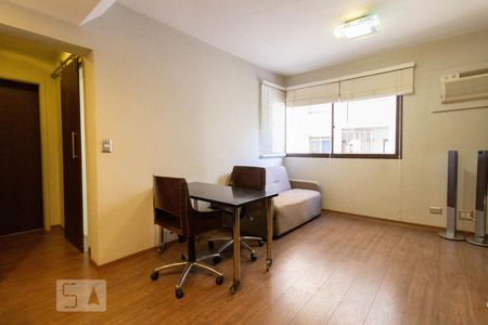 Sala de kitnet/studio para alugar com 1 quarto, 58m² em Jardim Paulista, São Paulo