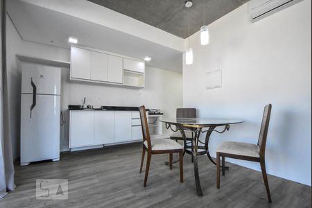 Sala de Jantar e Cozinha de apartamento para alugar com 1 quarto, 65m² em Cidade Monções, São Paulo