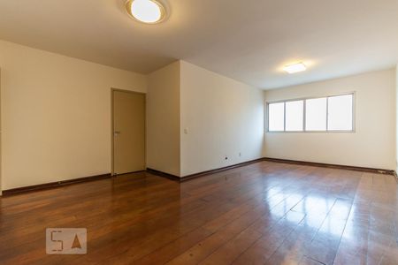 Apartamento para alugar com 90m², 2 quartos e 1 vagaSala