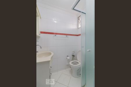 Banheiro de apartamento para alugar com 2 quartos, 70m² em Jardim Guarulhos, Guarulhos