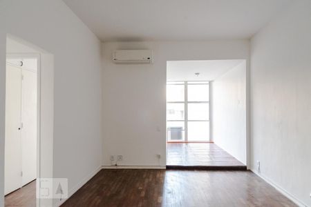 Sala de apartamento para alugar com 2 quartos, 105m² em Botafogo, Rio de Janeiro