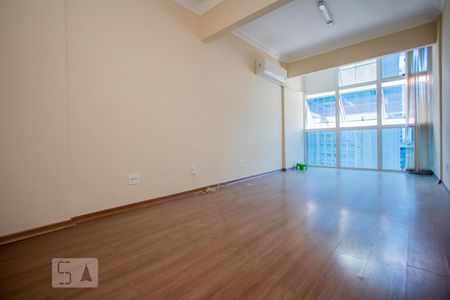 Sala de kitnet/studio para alugar com 1 quarto, 30m² em Centro, Rio de Janeiro