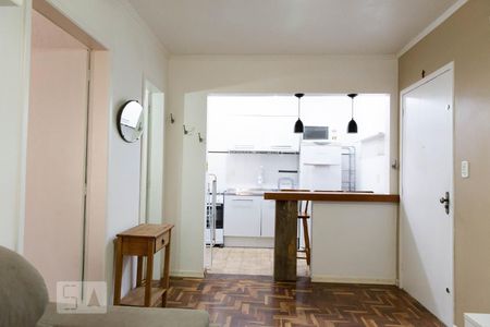 Sala de apartamento para alugar com 1 quarto, 50m² em Petrópolis, Porto Alegre