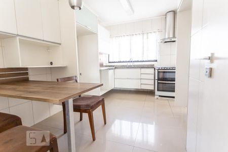 Cozinha de apartamento à venda com 4 quartos, 115m² em Vila Parque Jabaquara, São Paulo