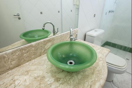 Detalhe do Banheiro da Suite de casa de condomínio para alugar com 3 quartos, 190m² em Morro do Espelho, São Leopoldo