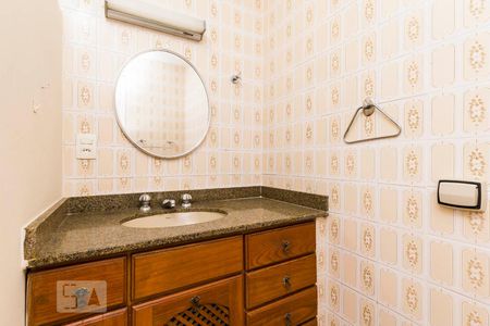 Banheiro de apartamento à venda com 2 quartos, 70m² em Laranjeiras, Rio de Janeiro