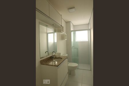Banheiro de apartamento à venda com 2 quartos, 69m² em Parque Residencial Nove de Julho, Jundiaí