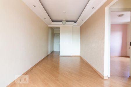 Sala  de apartamento para alugar com 2 quartos, 65m² em Km 18, Osasco