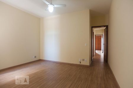 Sala de apartamento para alugar com 2 quartos, 75m² em Cambuí, Campinas