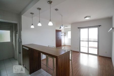 Sala de apartamento para alugar com 2 quartos, 65m² em Bela Aliança, São Paulo