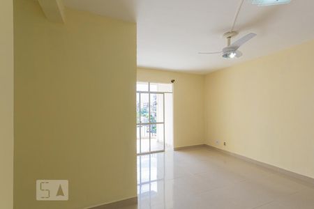 Sala de apartamento para alugar com 2 quartos, 60m² em Freguesia de Jacarepaguá, Rio de Janeiro