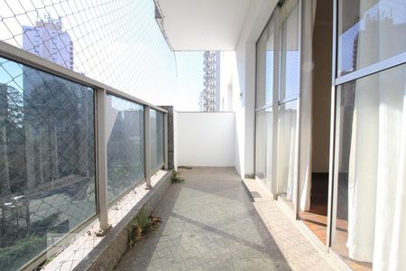 Varanda de apartamento à venda com 3 quartos, 137m² em Vila Andrade, São Paulo