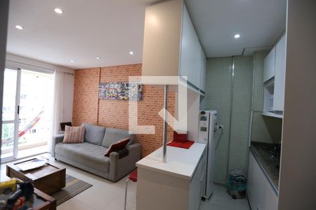 Sala/Cozinha de apartamento à venda com 1 quarto, 40m² em Jardim Ampliação, São Paulo