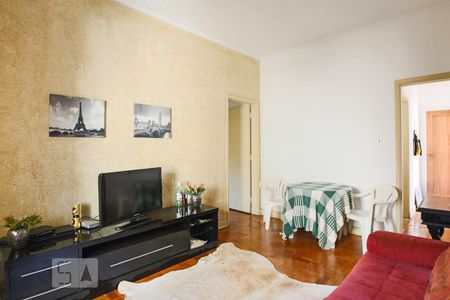 Sala de apartamento à venda com 2 quartos, 75m² em Vila Buarque, São Paulo