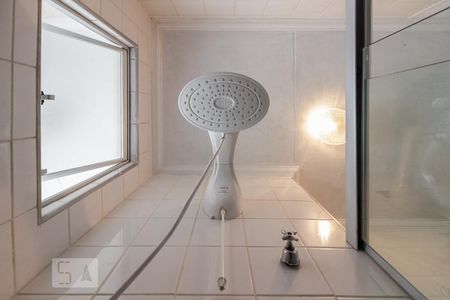 Banheiro de apartamento para alugar com 2 quartos, 47m² em Vila Yolanda, Osasco