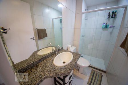 Banheiro  de apartamento para alugar com 3 quartos, 77m² em Centro, Niterói