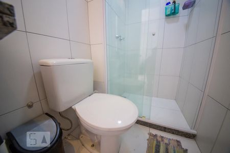 Banheiro  de apartamento para alugar com 3 quartos, 77m² em Centro, Niterói