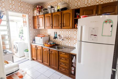 Cozinha de apartamento à venda com 2 quartos, 63m² em São Sebastião, Porto Alegre