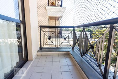 Varanda  de apartamento à venda com 3 quartos, 76m² em Jardim Peri Peri, São Paulo