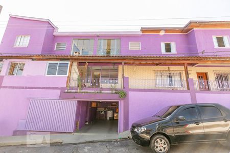 Fachada de casa à venda com 4 quartos, 240m² em Vila Marina, São Paulo