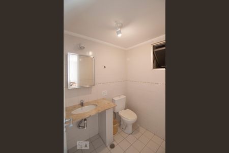 Apartamento para alugar com 115m², 2 quartos e 2 vagas Apartamento para alugar com 115m², 2 quartos e 2 vagasBanheiro