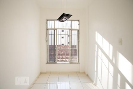 Sala de apartamento à venda com 2 quartos, 72m² em Grajaú, Rio de Janeiro