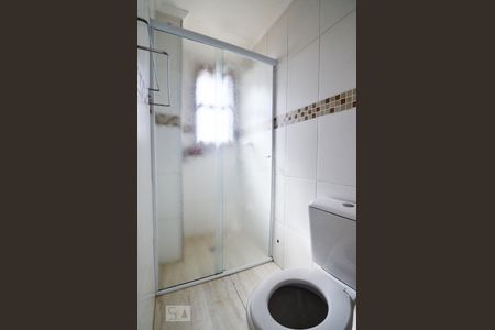 Banheiro de kitnet/studio para alugar com 1 quarto, 34m² em Botafogo, Campinas