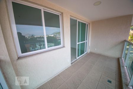 Varanda da sala  de apartamento para alugar com 3 quartos, 100m² em São Francisco, Niterói