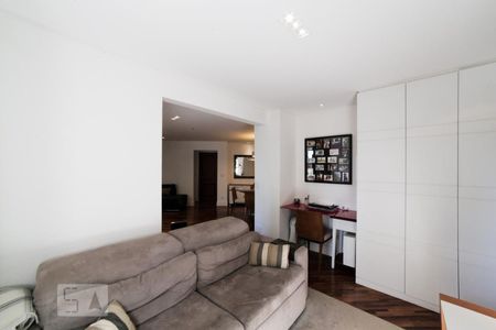 Sala de TV de apartamento para alugar com 3 quartos, 106m² em Parque Colonial, São Paulo