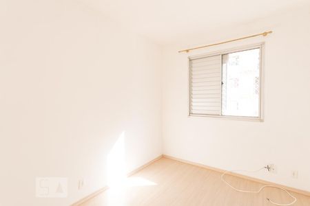 Quarto 1 de apartamento para alugar com 2 quartos, 45m² em Jardim São Savério, São Paulo