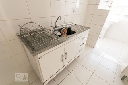 Cozinha de apartamento para alugar com 2 quartos, 45m² em Jardim São Savério, São Paulo