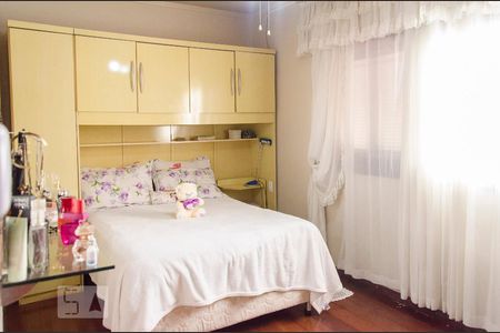 Dormitório 1 de apartamento à venda com 3 quartos, 250m² em Harmonia, Canoas