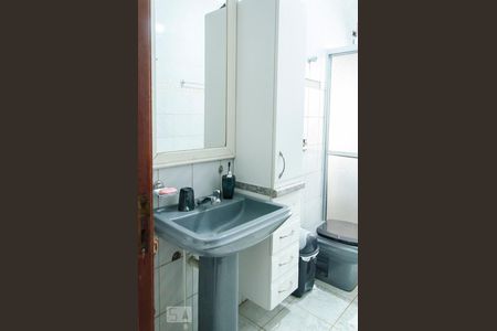 Banheiro de apartamento à venda com 3 quartos, 250m² em Harmonia, Canoas