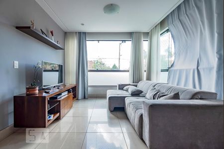 Apartamento à venda com 240m², 4 quartos e 4 vagasSala