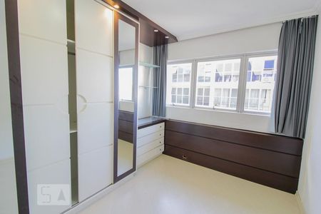 Quarto 1 de apartamento para alugar com 2 quartos, 70m² em Centro Cívico, Curitiba