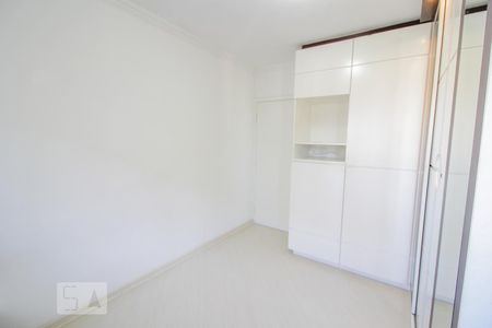 Quarto 1 de apartamento para alugar com 2 quartos, 70m² em Centro Cívico, Curitiba