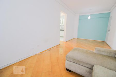 Sala de apartamento para alugar com 2 quartos, 70m² em Centro Cívico, Curitiba