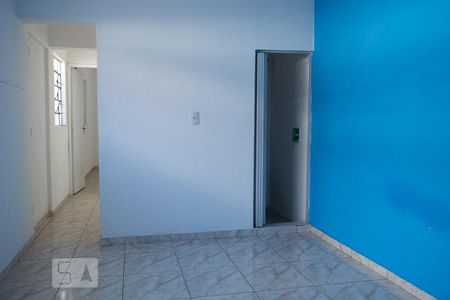 QUARTO SUITE de casa para alugar com 2 quartos, 70m² em Jardim das Laranjeiras, São Paulo