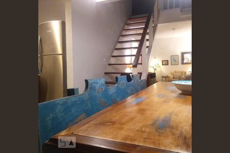 Sala de casa para alugar com 3 quartos, 160m² em São João do Rio Vermelho, Florianópolis