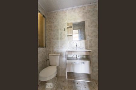 Banheiro de apartamento para alugar com 2 quartos, 60m² em Cristal, Porto Alegre