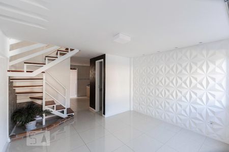 Casa à venda com 87m², 3 quartos e 1 vagaSala