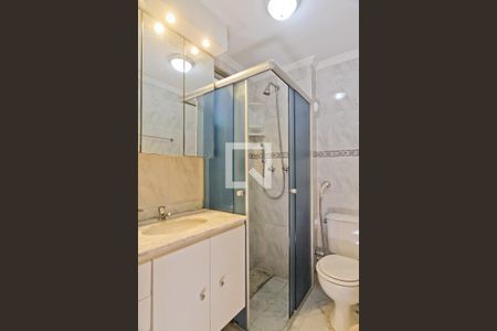 Apartamento à venda com 67m², 3 quartos e 1 vaga Apartamento à venda com 67m², 3 quartos e 1 vagaBanheiro da Suíte