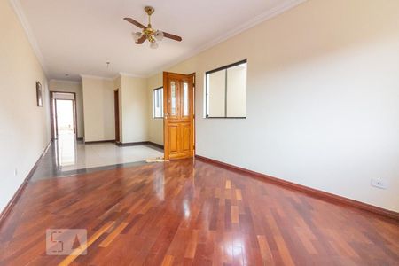 Sala de casa à venda com 3 quartos, 150m² em Cidade São Francisco, São Paulo