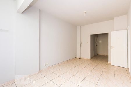 Sala de apartamento para alugar com 1 quarto, 48m² em Centro, Rio de Janeiro